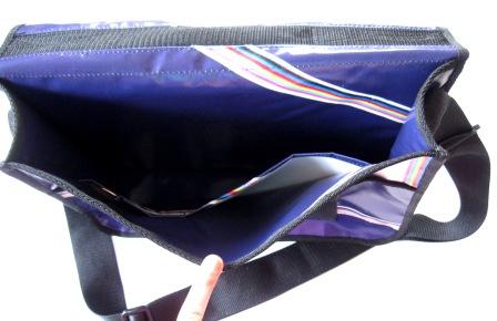 Inside view of inner pockets.